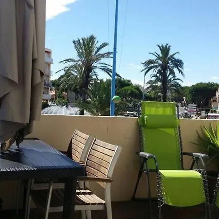 Appartement Beau T2 Climatise Avec Terrasse 100m Plage *